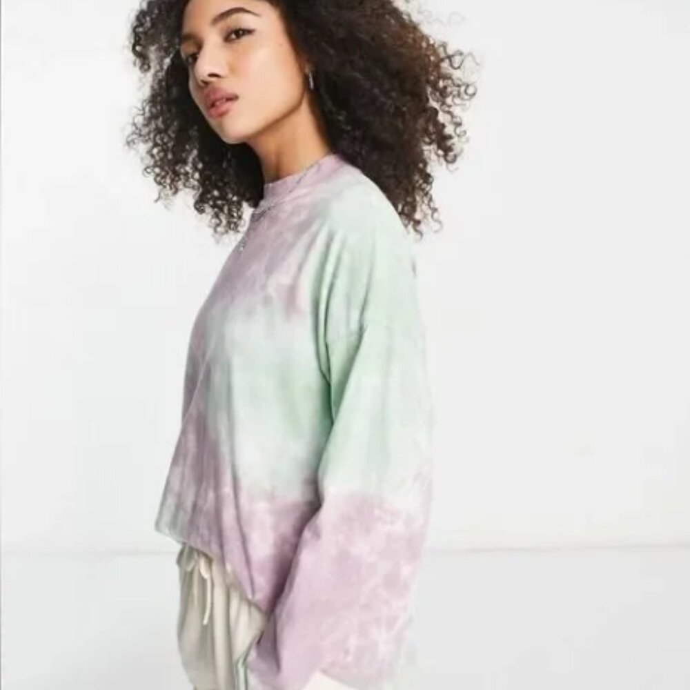 We The Free People Be Free Tie Dye Tee Green Purple Long Sleeve Top Boho M - Picture 3 of 12